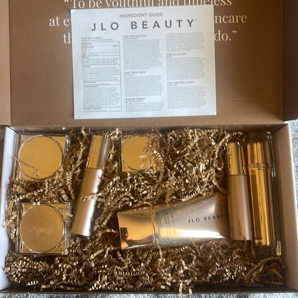 J LO BEAUTY KIT